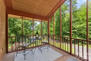 134 Valle Way, Hendersonville, NC 28739 - Photo 16
