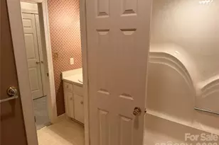 128 Temple Ln, Blacksburg, SC 29702 - Photo 24