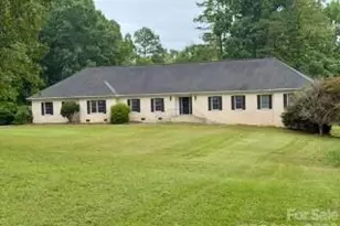 128 Temple Ln, Blacksburg, SC 29702 - Photo 1