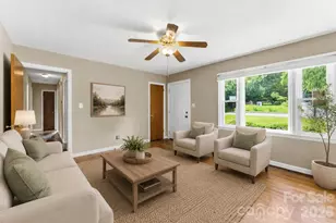 609 Temple St, Kings Mountain, NC 28086 - Photo 4