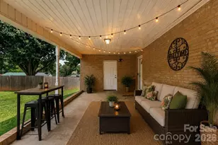 609 Temple St, Kings Mountain, NC 28086 - Photo 2