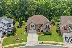 1385 Cilantro Ct, Tega Cay, SC 29708 - Photo 4