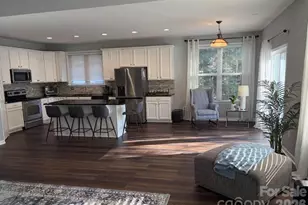 10104 Treetop Ln, Cornelius, NC 28031 - Photo 14
