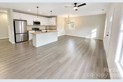 302 White Street, Cherryville, NC 28021 - Photo 2
