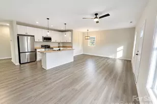 302 White St, Cherryville, NC 28021 - Photo 2