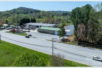 2997 Spartanburg Highway, East Flat Rock, NC 28726 - Photo 4