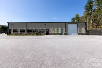2997 Spartanburg Highway, East Flat Rock, NC 28726 - Photo 24