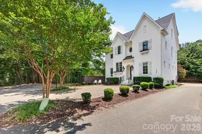748 Ellsworth Road, Charlotte, NC 28211 - Photo 2