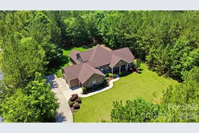 2006 Eagle Point Estate, Lancaster, SC 29720 - Photo 2
