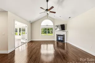 426 Summerfield Pl, Flat Rock, NC 28731 - Photo 12