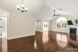 426 Summerfield Pl, Flat Rock, NC 28731 - Photo 14