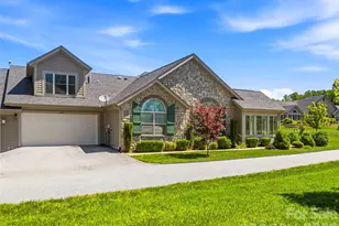 426 Summerfield Pl, Flat Rock, NC 28731 - Photo 10