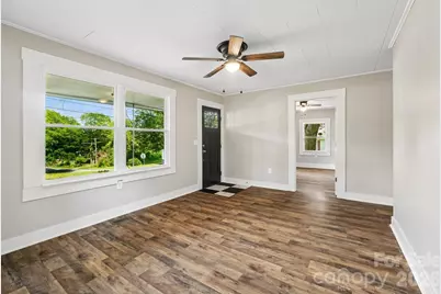 701 N Scruggs Street, Gastonia, NC 28052 - Photo 8