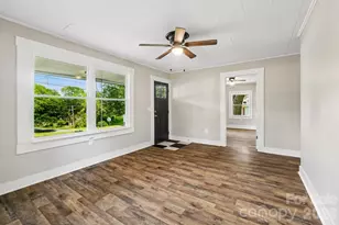 701 N Scruggs St, Gastonia, NC 28052 - Photo 8