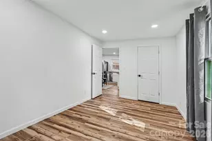 3628 Michigan Ave, Charlotte, NC 28215 - Photo 14