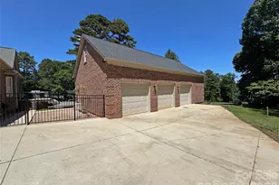 132 Monarch Ln, Mooresville, NC 28115 - Photo 38