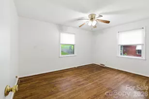 1909 Camp Greene St, Charlotte, NC 28208 - Photo 16