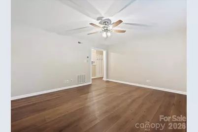 107 S Laurel Avenue #101A, Charlotte, NC 28207 - Photo 10