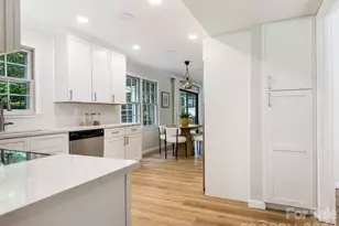 11510 Painted Tree Rd, Charlotte, NC 28226 - Photo 12