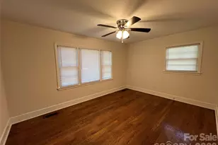 128 Woodlynn Dr, Charlotte, NC 28214 - Photo 18