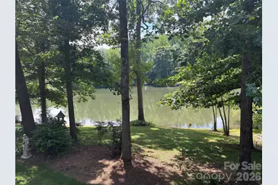 162 Twin Lakes Drive, Statesville, NC 28625 - Photo 2