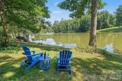 162 Twin Lakes Drive, Statesville, NC 28625 - Photo 2