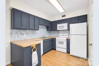 1330 5th Street NE #131, Hickory, NC 28601 - Photo 6