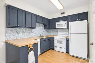1330 5th St NE, Hickory, NC 28601 - Photo 6