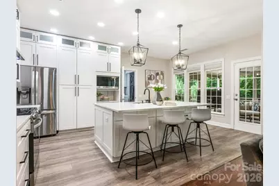 6807 Guinevere Drive, Charlotte, NC 28277 - Photo 8