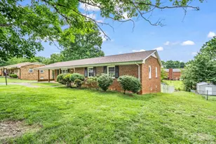 2917 Poplar Cir, Shelby, NC 28152 - Photo 2