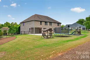 726 Lingfield Ln, Waxhaw, NC 28173 - Photo 8