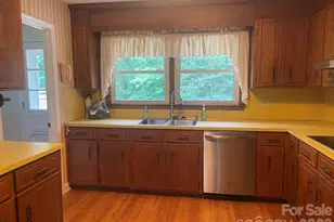 8806 Crestwood Dr, Mount Pleasant, NC 28124 - Photo 10