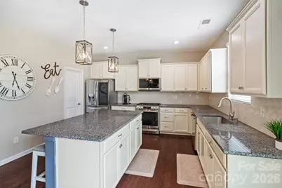 1401 Kings Grove Drive, York, SC 29745 - Photo 16