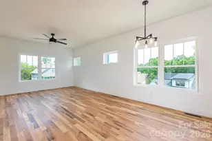 6 Berry Crst Ln, Arden, NC 28704 - Photo 8