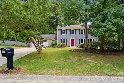 8211 Mahogany Drive, Charlotte, NC 28227 - Photo 2
