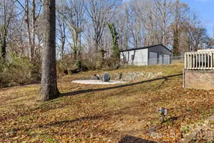 912 Parkwood Rd, Shelby, NC 28150 - Photo 34