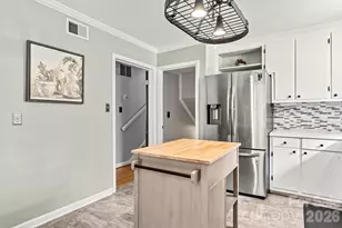912 Parkwood Rd, Shelby, NC 28150 - Photo 6