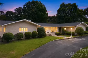 938 Sandswood Dr, Gastonia, NC 28054 - Photo 2