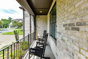 2244 Rock Creek Dr, Charlotte, NC 28226 - Photo 2