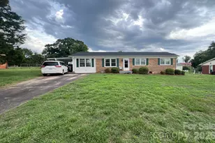 5111 Hawthorne Ln, Shelby, NC 28152 - Photo 1