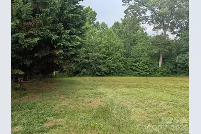 4818 35th Street Drive NE #15, Hickory, NC 28601 - Photo 2