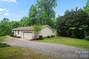 825 Gallimore Rd, Flat Rock, NC 28731 - Photo 2