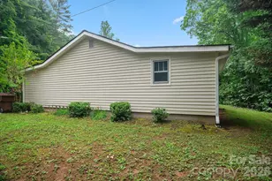 825 Gallimore Rd, Flat Rock, NC 28731 - Photo 6