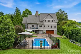 76 Edgelawn Rd, Asheville, NC 28804 - Photo 2