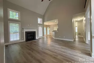 1332 Bershire Ln, Charlotte, NC 28262 - Photo 6