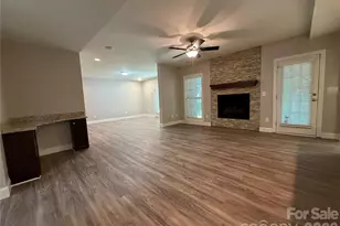 1332 Bershire Ln, Charlotte, NC 28262 - Photo 32