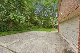 2341 Hamilton Mill Rd, Charlotte, NC 28270 - Photo 30