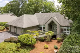 129 Forest View Dr, Flat Rock, NC 28731 - Photo 1