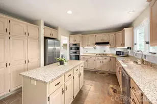 129 Forest View Dr, Flat Rock, NC 28731 - Photo 16