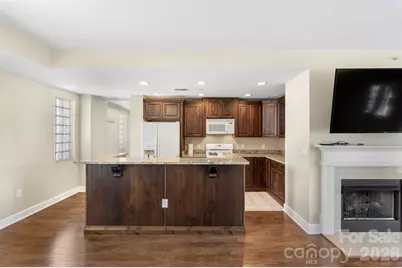 718 W Trade Street #801, Charlotte, NC 28202 - Photo 10